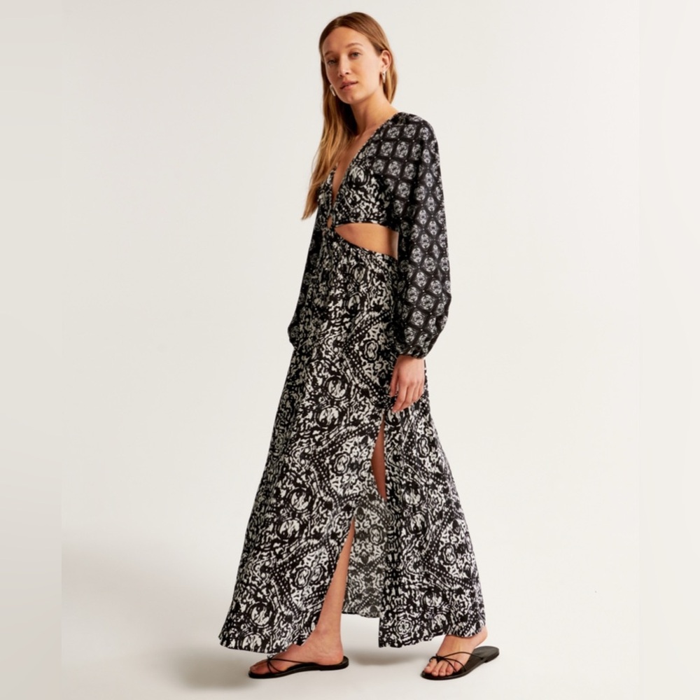 Abercrombie and Fitch  Long sleeve plunge cut out maxi dress - Picture 3 of 7